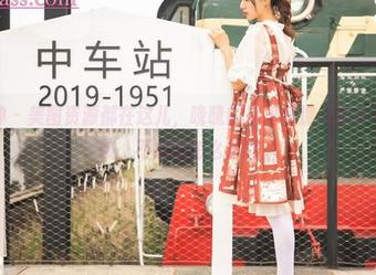梦丝女神 – 美图资源都在这儿，晓晓的裤里丝掀起的小风波……咳，不知该怎么形容。