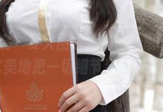 模范学院 – 夏天图包大揭秘，恩率babe完美地把一切细节糊弄过去。
