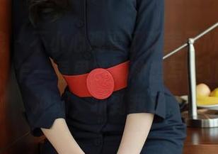 模范学院 – 不小心观看了糯美子Mini学姐的原图，乍一看果然有种想写毕业论文的冲动，吓到我了。