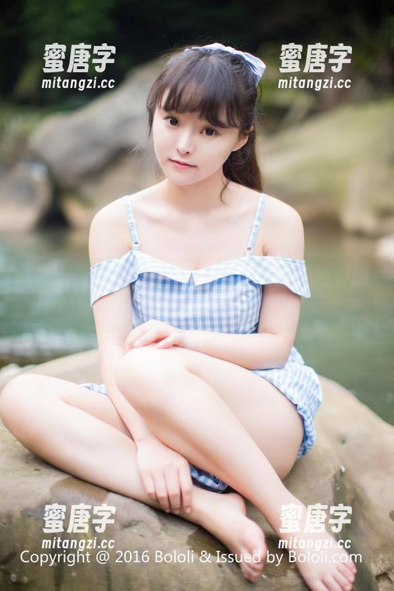 波萝社-王语纯 波萝社 - 同事们今天看到了王语纯的最新JK制服,结果每个人的目光都很无辜…