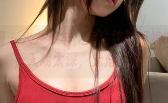 微密圈 – 火龙果羊，专注纯欲厨娘的美图，入戏太深，无法自拔。