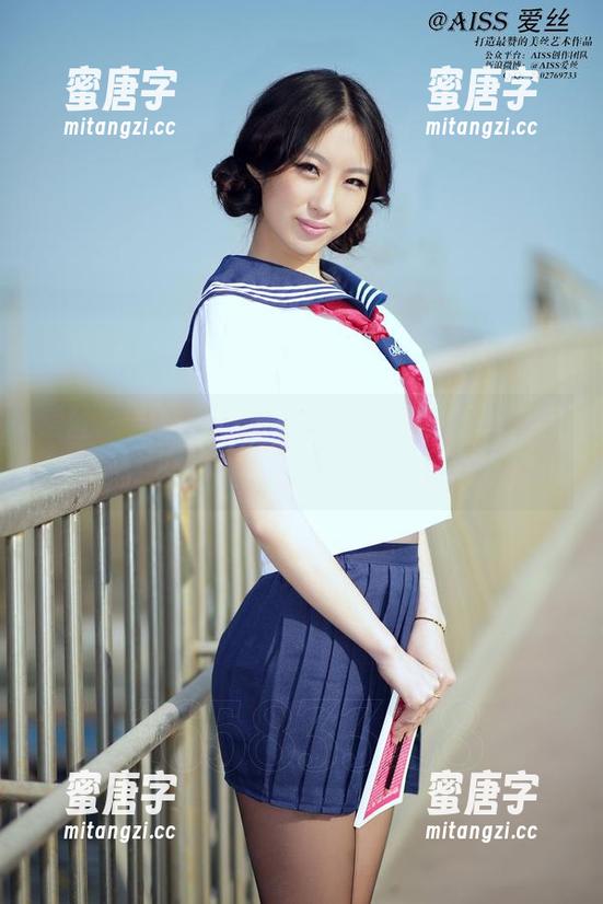 爱丝-若兮 爱丝 - 当若兮在旅行季换上写真服装,福利多得让人不敢直视!