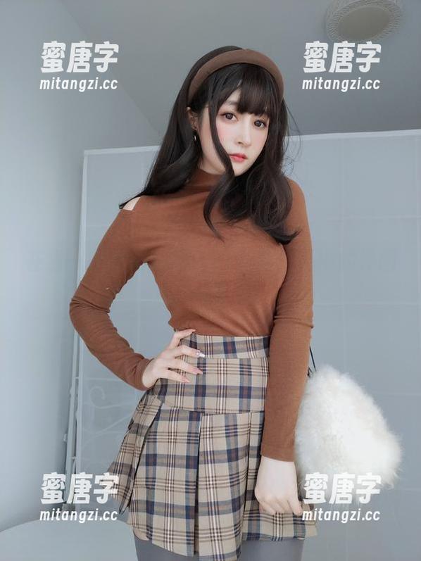 白银81 在线一探究竟,白银81校服作品中的校园气息