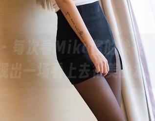秀人网 – 每次看Miko酱的泳衣，脑海里都会浮现出一场看上去很美的水上派对。
