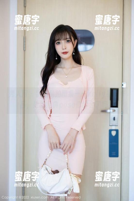 秀人网-kelly凯莉 秀人网 - 学姐私拍图集——kelly凯莉作品,她的经典pose你学会了吗?