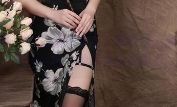秀人网 – 在图集里寻宝：噜噜妞儿的美足，高清得有一种奇特的说服力。
