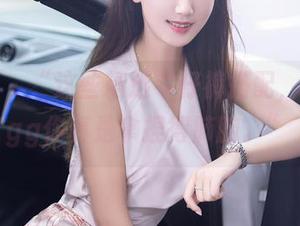 秀人网 – “这些精选牛仔裤搭配，尤妮丝Egg你真是拿捏得肺腑。”“