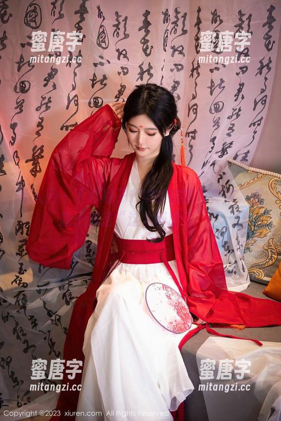 秀人网-柚子178 秀人网 - 下载柚子178的制服写真集,满脑子都是“这太养眼了”!
