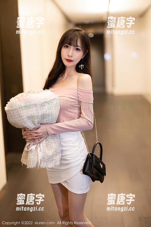 秀人网-王伊纯 秀人网 - 王伊纯的校园日常:原图合集,随便翻翻,都是个好晨曦。