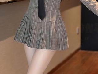 秀人网 – 当王雅姗是我遇上瑜伽写真，网盘成了“姿势分享会”