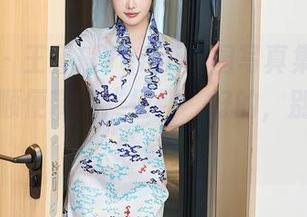 秀人网 – 王馨瑶Yanni校园写真集，下载的时候顺便带点“情怀”好的，别只想着收藏。