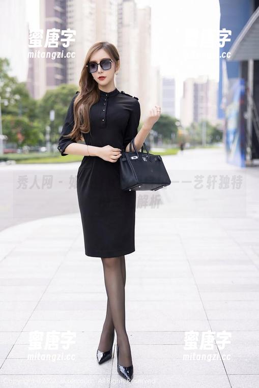 秀人网-艺轩 秀人网 - 如果修女也爱自拍——艺轩独特的美图解析