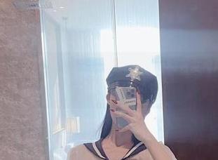 微密圈 – “帮我拍几张？”——脸红Dearie的男友视角高清写真集，万一拍出你爱的人呢？