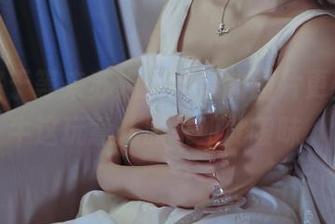 哦，终于等来苏嫣嫣阿姨的图片更新，奶牛这玩意儿原来如此暧昧。