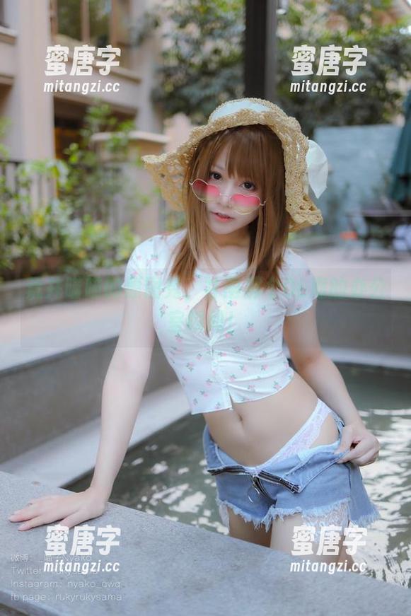 荒井喵喵 荒井喵喵的原图秀,甘雨那个OL魔的办公室瞬间!