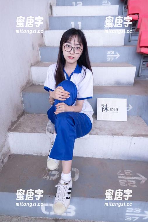 袜啵啵-小安 袜啵啵 - 今日份的小安兔女郎写真,套图百变,谁说兔子只能呆萌?
