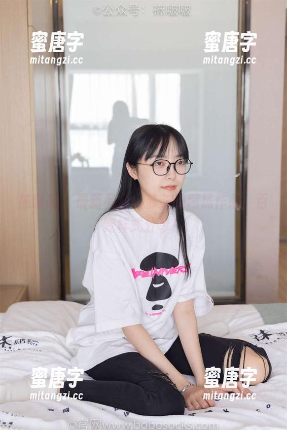 袜啵啵-苏苏 袜啵啵 - 最新品尝:苏苏的网袜作品,百变样式分享!