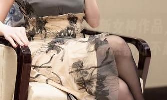 语画界 – 郑颖姗Bev最新女神作品，真的得给这创作打个高分，不然都对不起这颜值了。