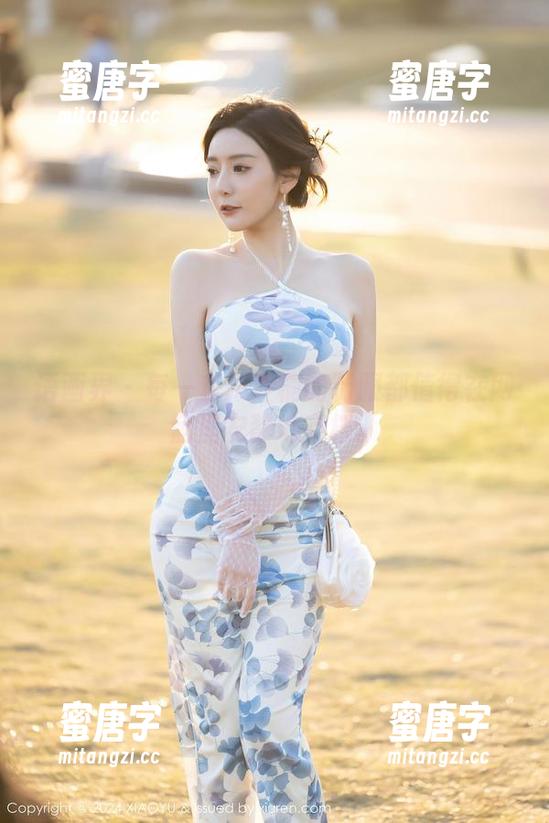 语画界-顾乔楠 语画界 - 每一套顾乔楠的制服都值得在网盘里安静地存档。