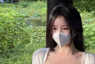 微密圈 – 软妹小九九的稀有写真套餐：300元就能欣赏这些精选套图！