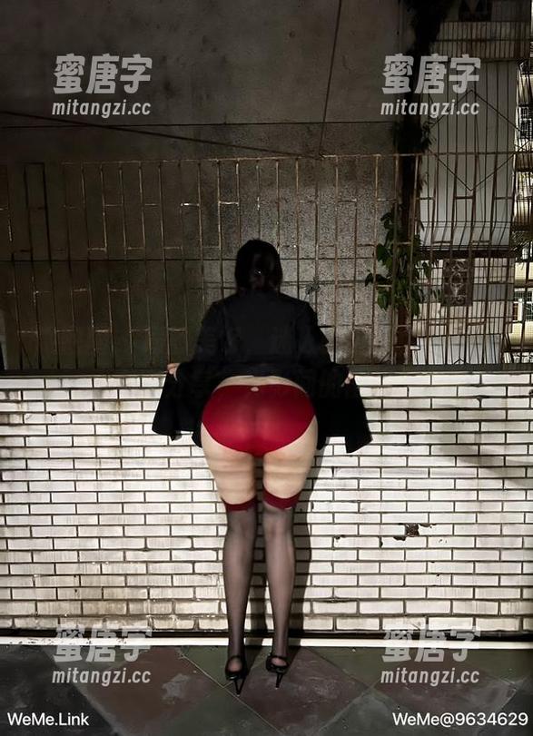 迷人的五姨太 微密圈 - 局部美好,迷人的五姨太的户外套图分享,光影间的散步。