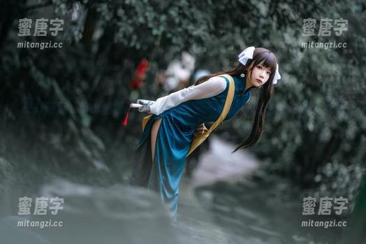 铁打萌萌_moi 铁打萌萌_moi的制服写真更新,一不小心就变成了‘办公室女王’!