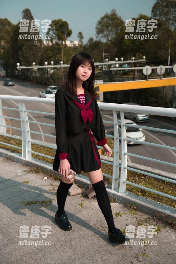 魔镜街拍-婷婷 魔镜街拍 - 直击婷婷的日常:销售主管的原图就不能平淡一点吗?